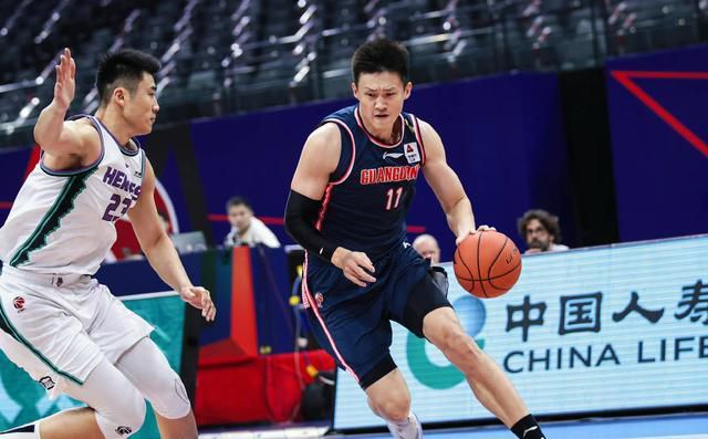 影片由杨泷杰执导，李乃文、冯文娟、张峻宁、谭凯、姬他领衔主演，芦展翔主演，赵子琪、郭阳、郭亮、刘凡菲特别出演，讲述了一个连环杀手在猎捕;完美受害人的过程中，与人民警察上演生死较量的故事